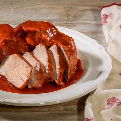 Slow Roasted Pork with Barbeque Sauce